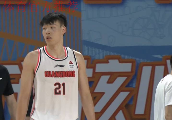 朱芳雨赌对了！广东第一锋线没有离队，近10年内天赋最强三号位！