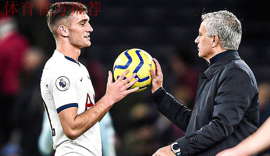 曼联关注爱尔兰凯恩，2场5球成世界杯英雄！阿莫林冬窗更想签中场