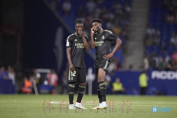 马卡:卡马文加的右腿不适 提前结束了适应性训练 马卡:卡马文加的右腿不适 提前结束了适应性训练